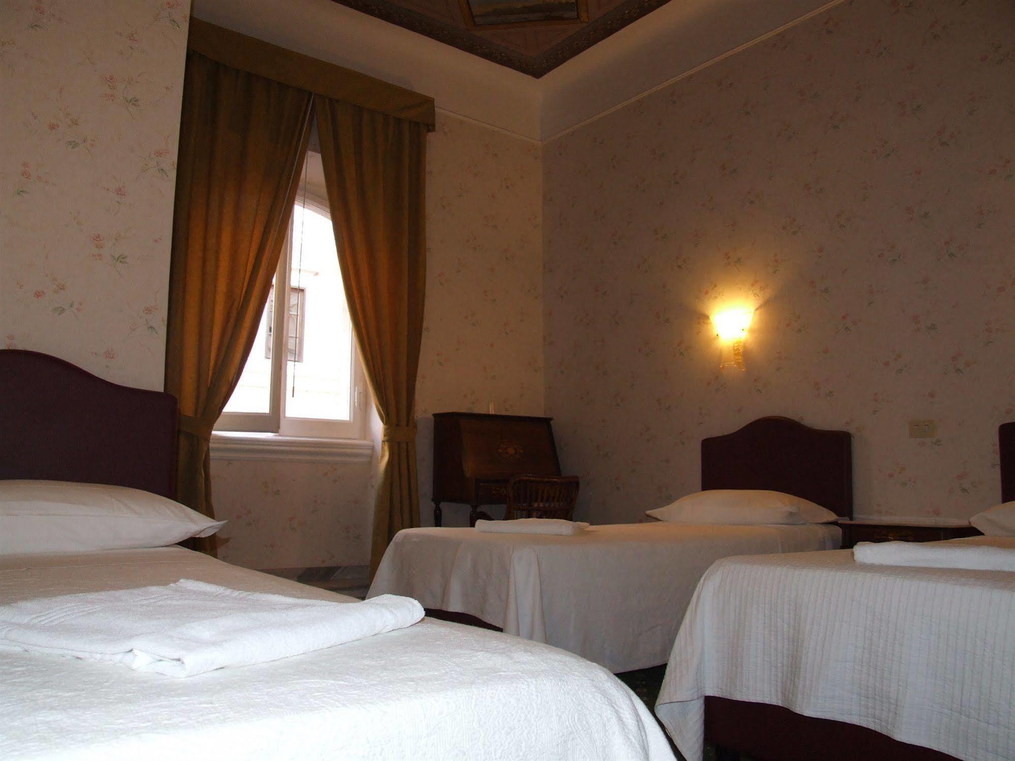 Hotel Texas Rome Room photo